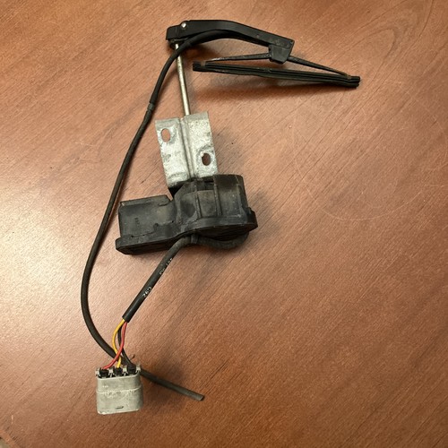 Headlight wiper motor - motor, assembly